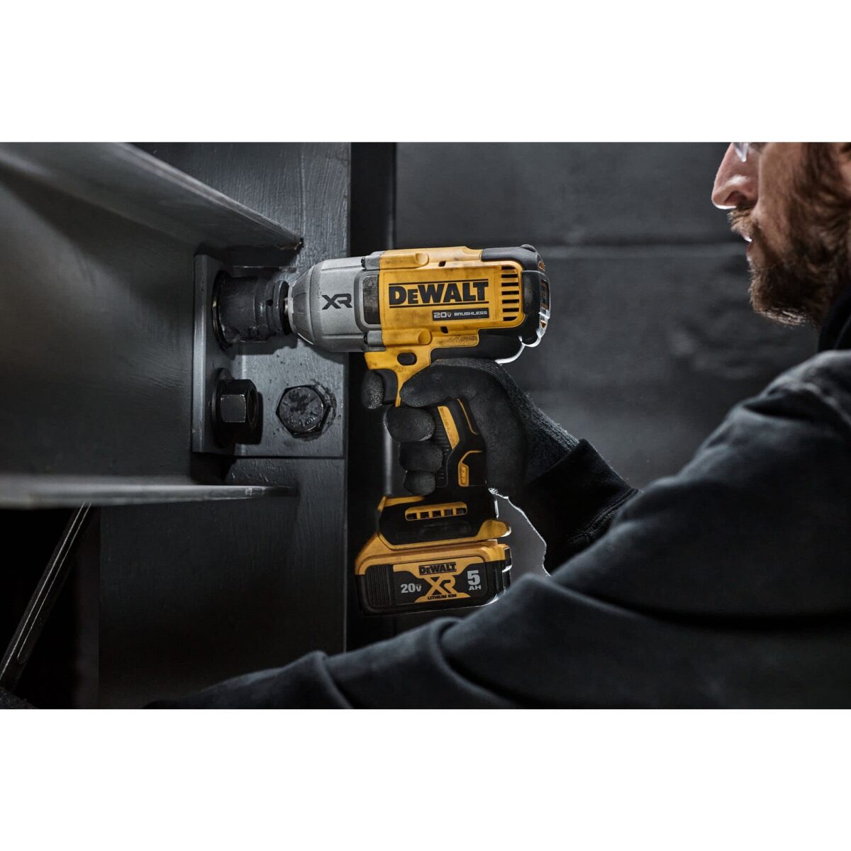 DEWALT 20V MAX Cordless Impact Wrench Kit, 1/2" Hog Ring, 4-Speed Modes (DCF900P1) (New)