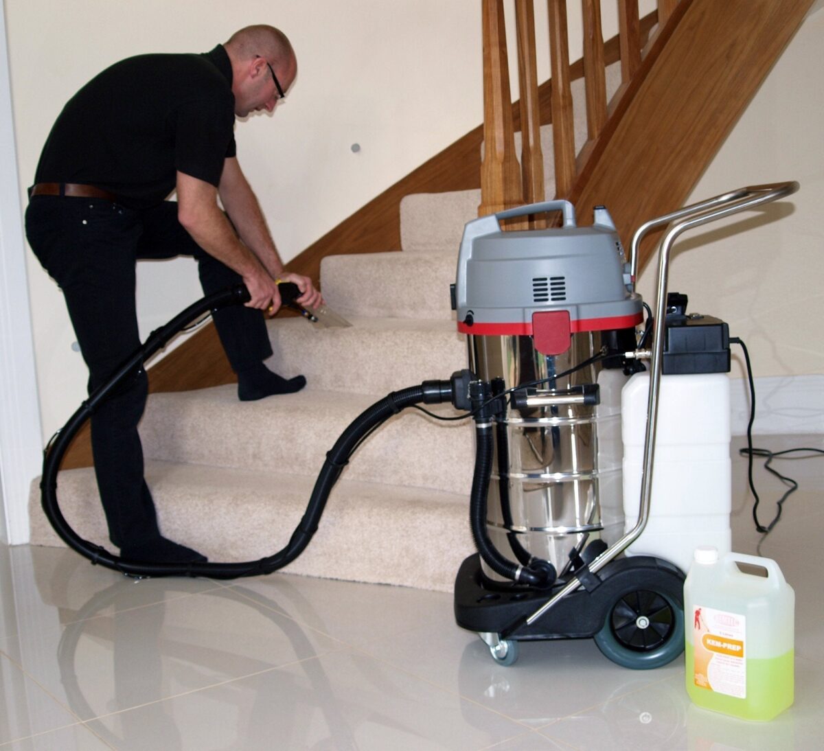 Aquarius Contractor Carpet Cleaner with 30L Tank & 1200W Motor (New)